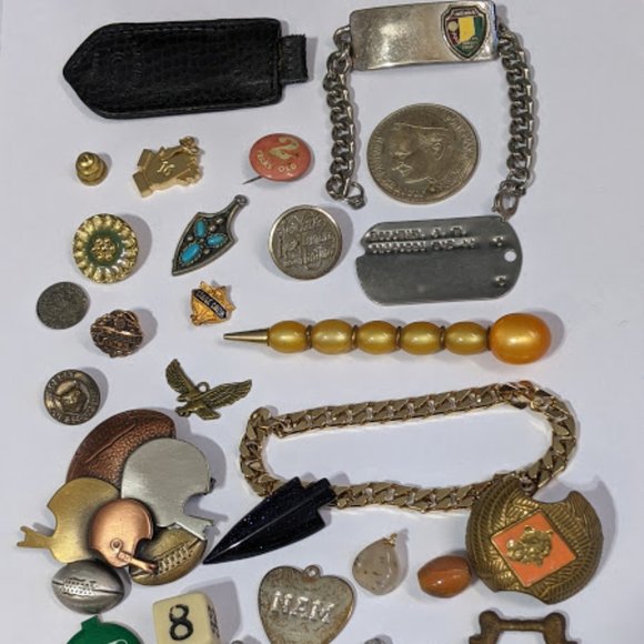 Vintage Junk Drawer Lot Jewelry & Bits For Crafts - Picture 11 of 12